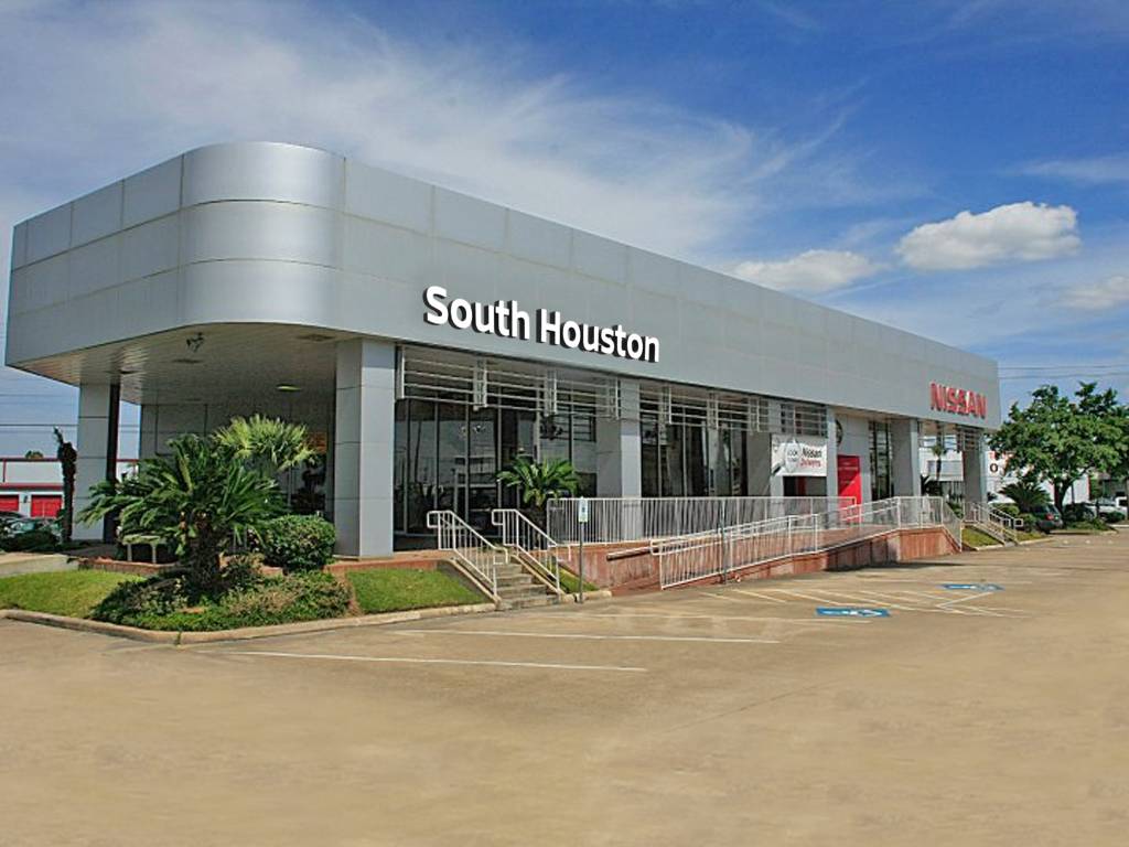 South Houston Nissan