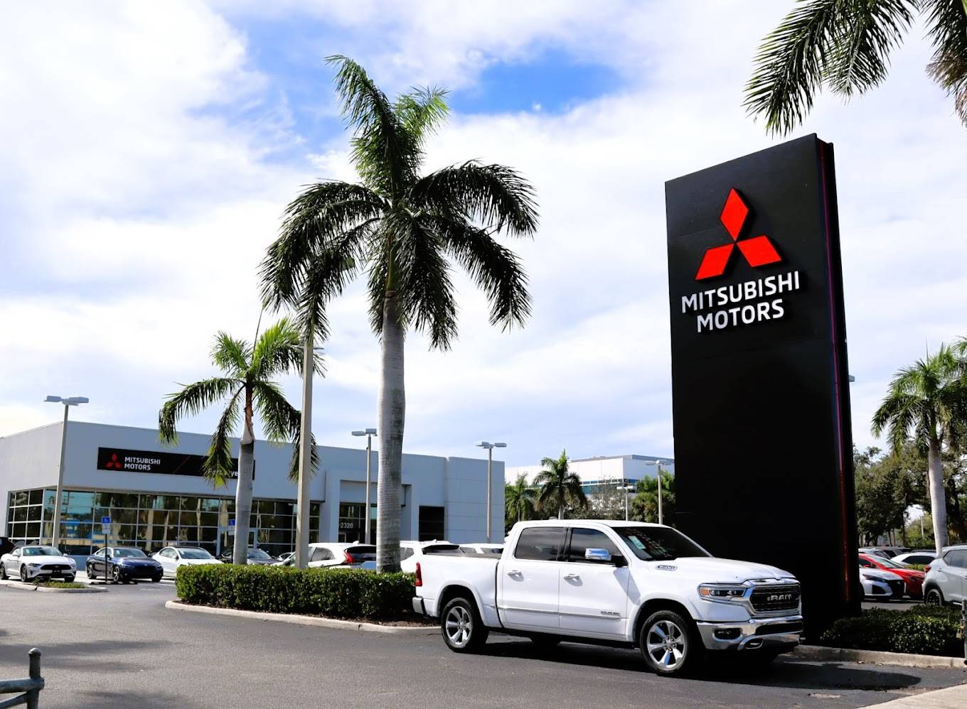 Fort Myers Mitsubishi