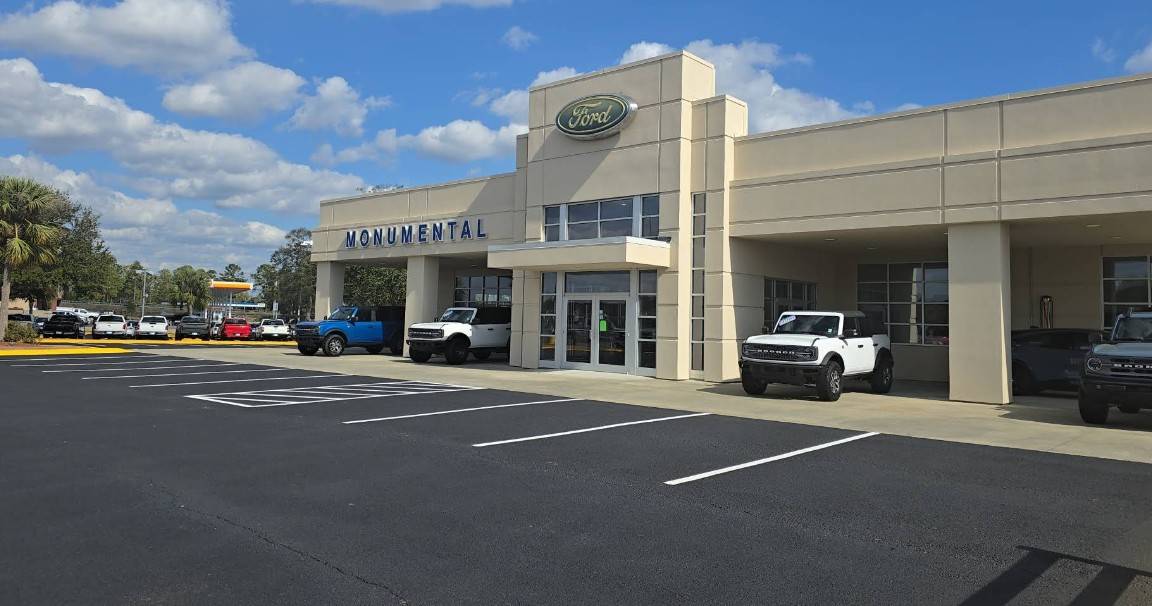 Monumental Ford