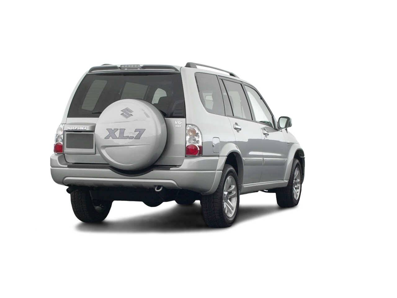 2004-Suzuki-XL7.jpg