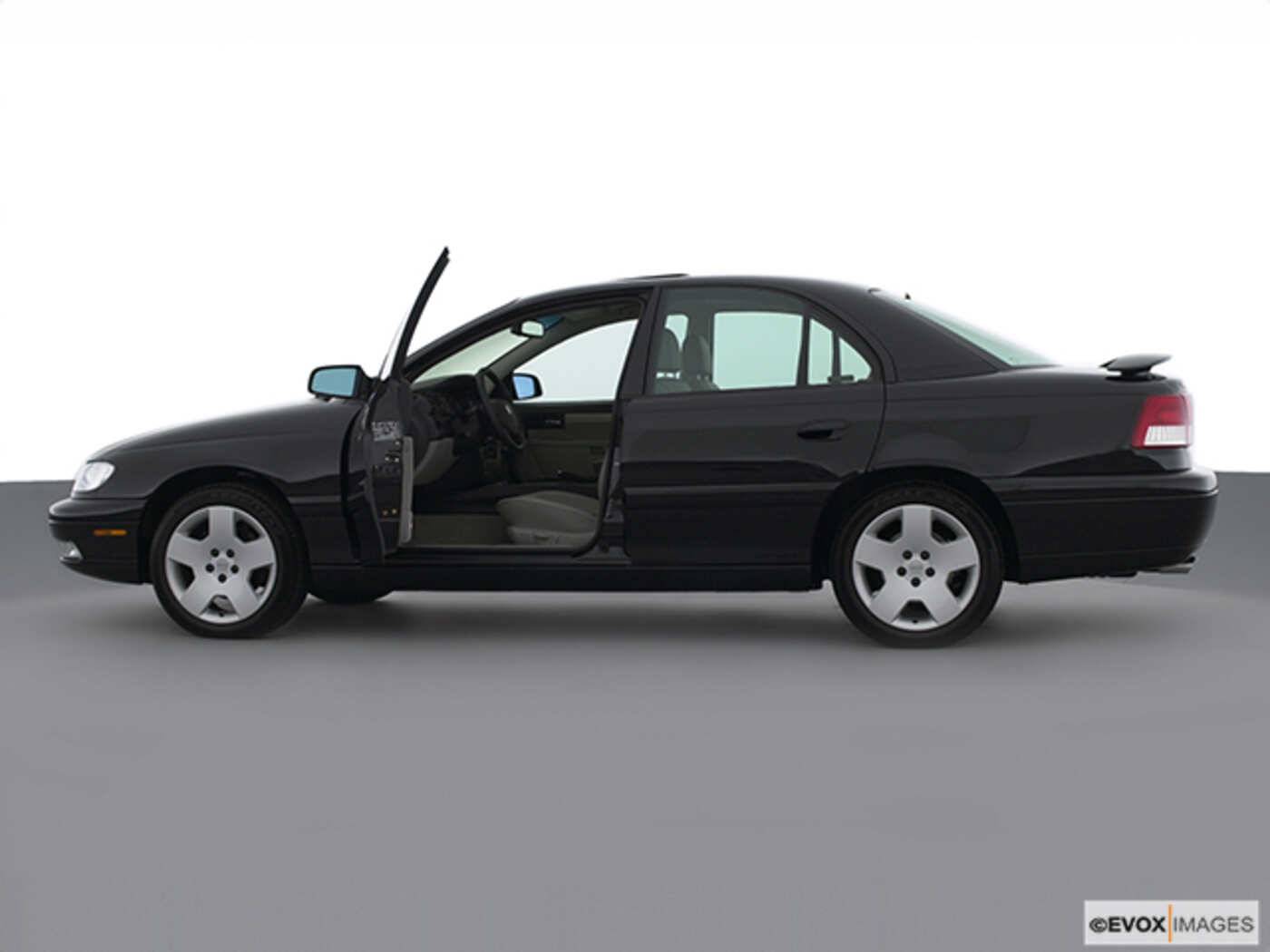 2000 Cadillac Catera Review | Pricing, Trims & Photos - TrueCar