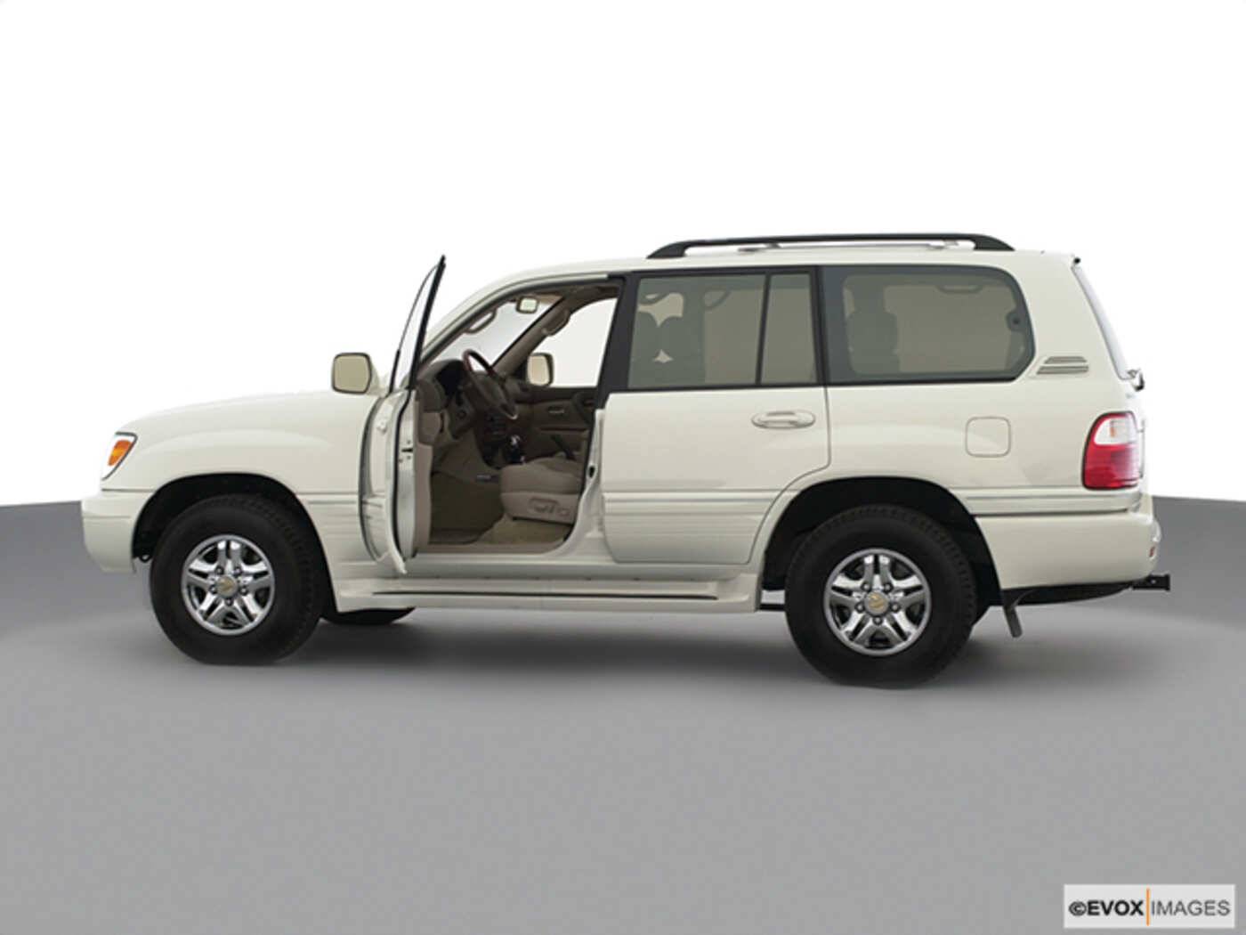 2001-Lexus-LX.jpg?auto=format&