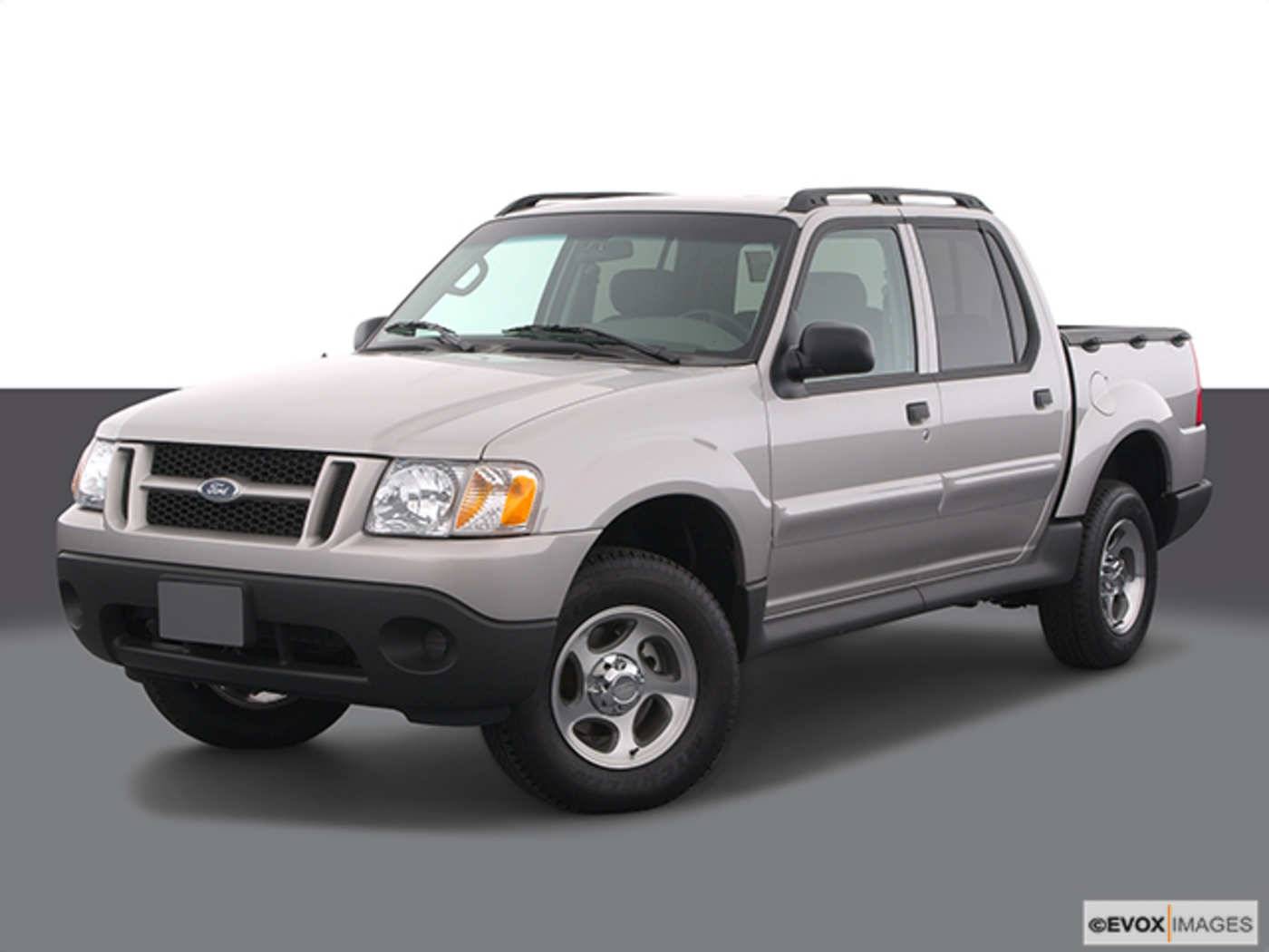2004 Ford Explorer Sport Trac Review | Pricing, Trims & Photos