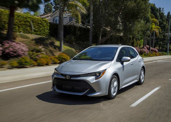 21 Toyota Corolla Hatchback Prices Reviews Trims Photos Truecar
