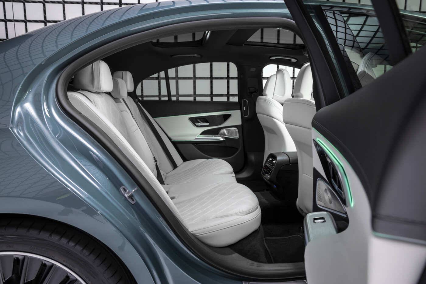 thumbnail image 2 of Mercedes-Benz E-Class Driver Bottom Seat Cover – 2003-2009, Synthetic Leather Gray, US Autoseatcover 2 of 4