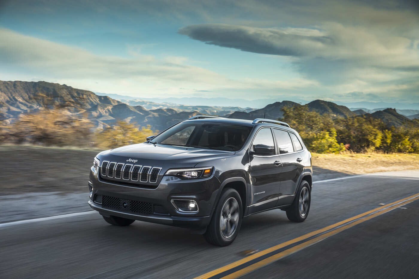 2021 Jeep Cherokee Review  Pricing, Trims & Photos - TrueCar