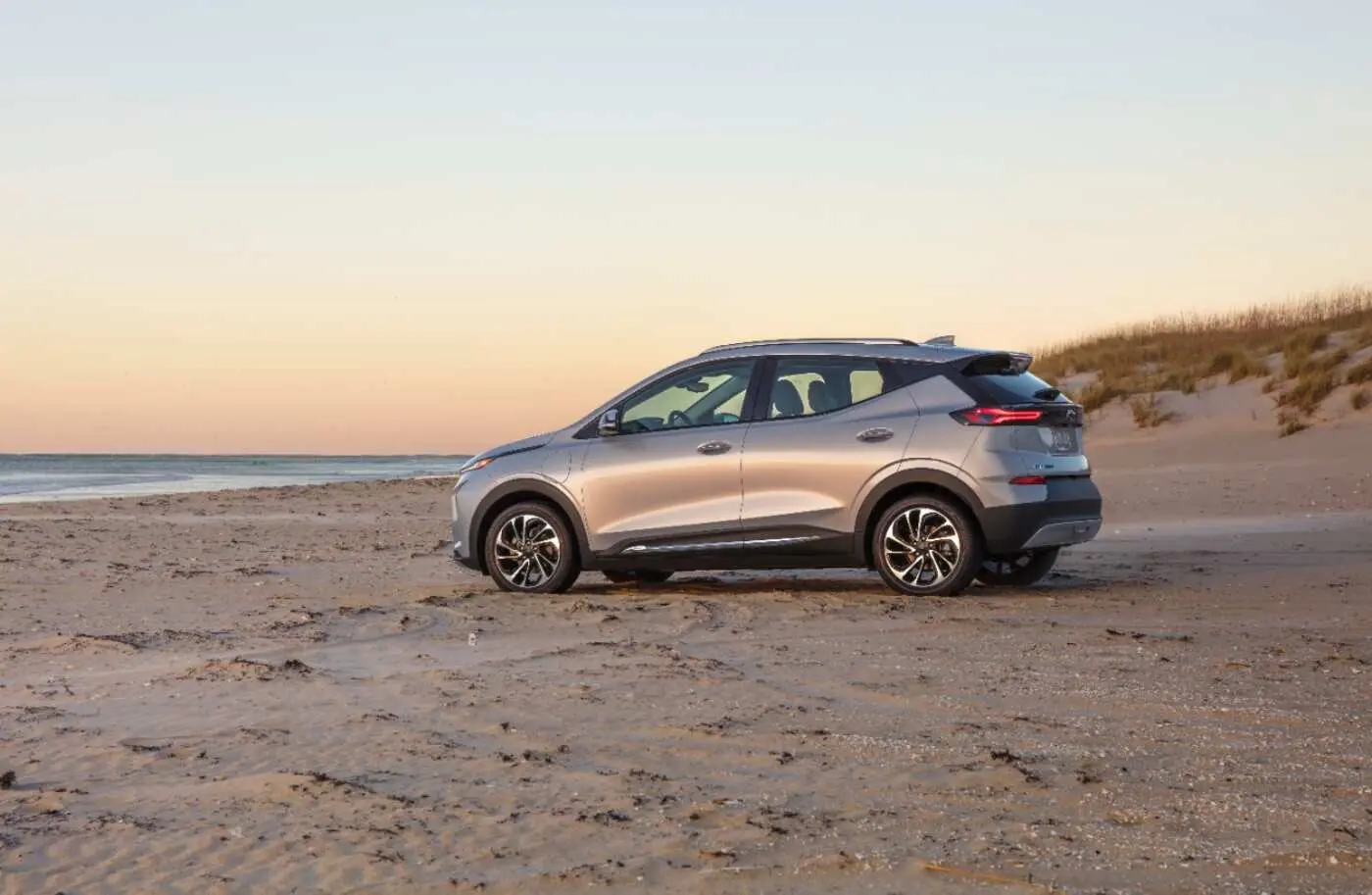 Chevrolet bolt trim levels sales