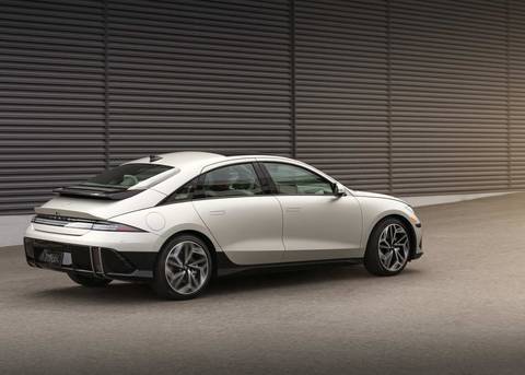 2025 Hyundai IONIQ 6 Review | Pricing, Trims & Photos - TrueCar