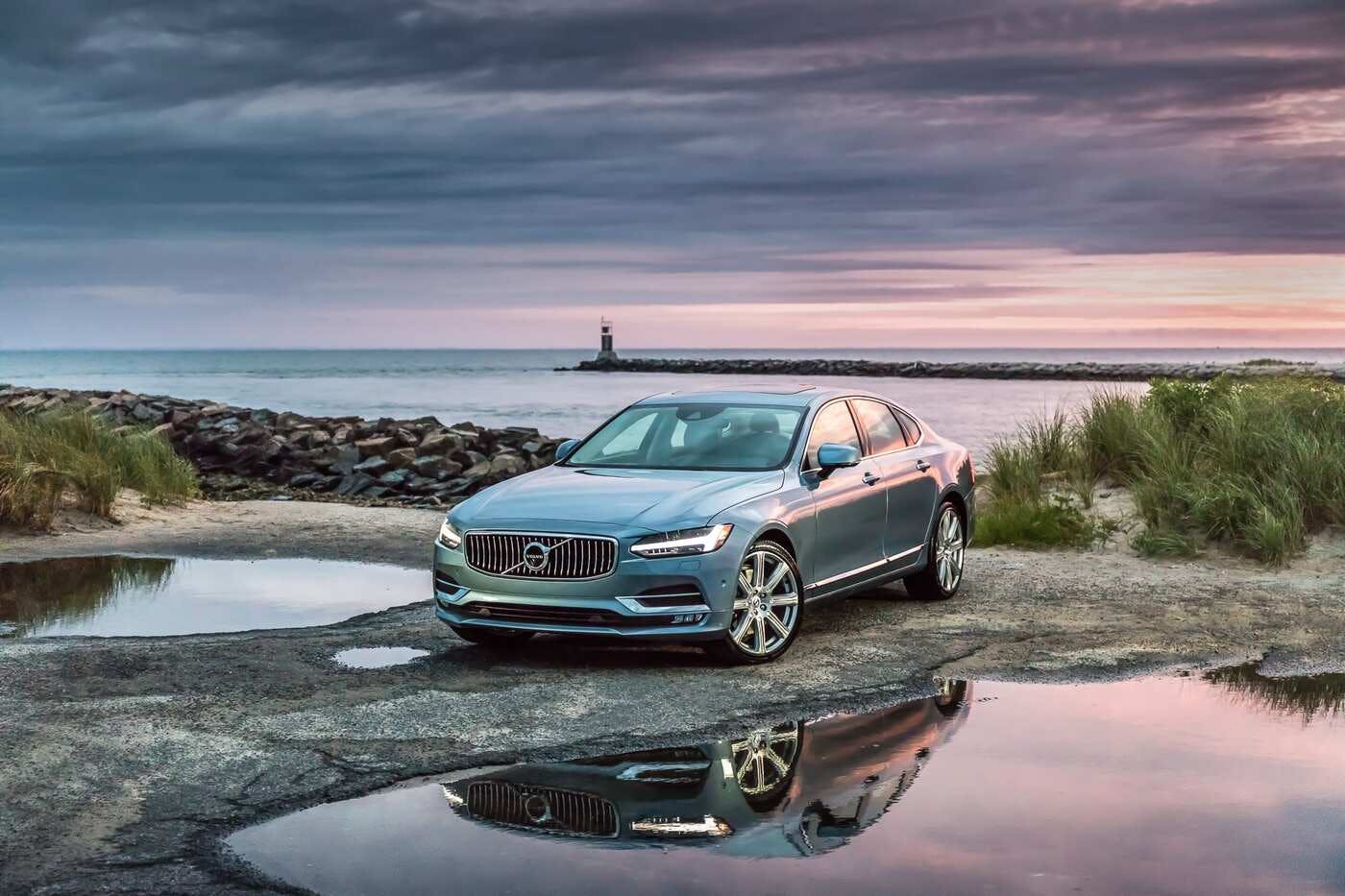 2025 Volvo S90 Review | Pricing, Trims & Photos - TrueCar