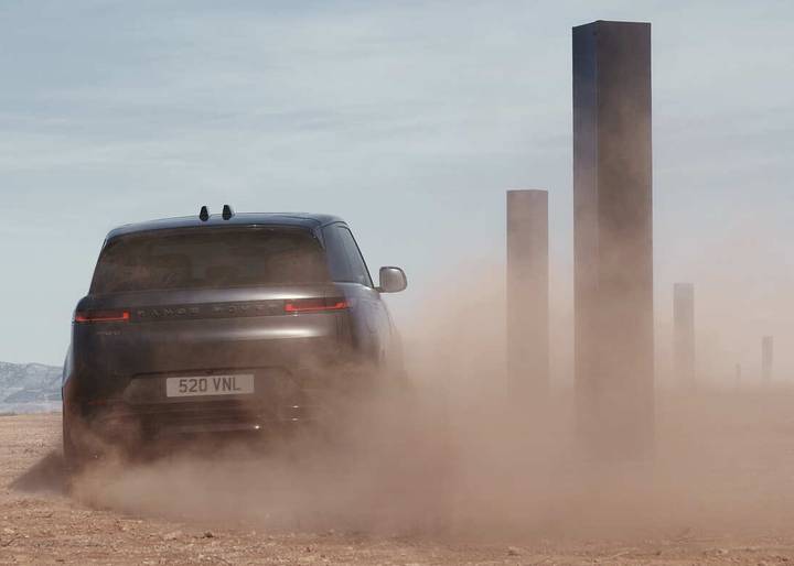 2026 Land Rover Range Rover Sport Review | Pricing, Trims & Photos ...