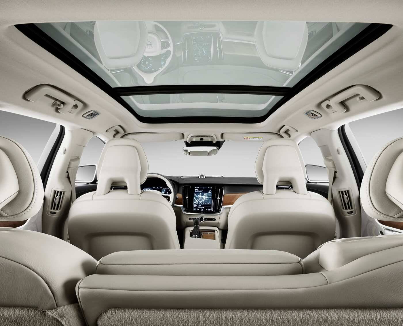 2021 Volvo V90 Review | Pricing, Trims & Photos - TRUECar