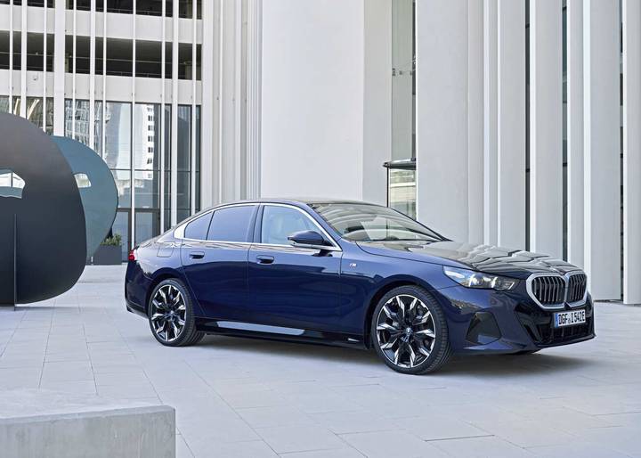 2025 BMW 5 Series Review | Pricing, Trims & Photos - TrueCar