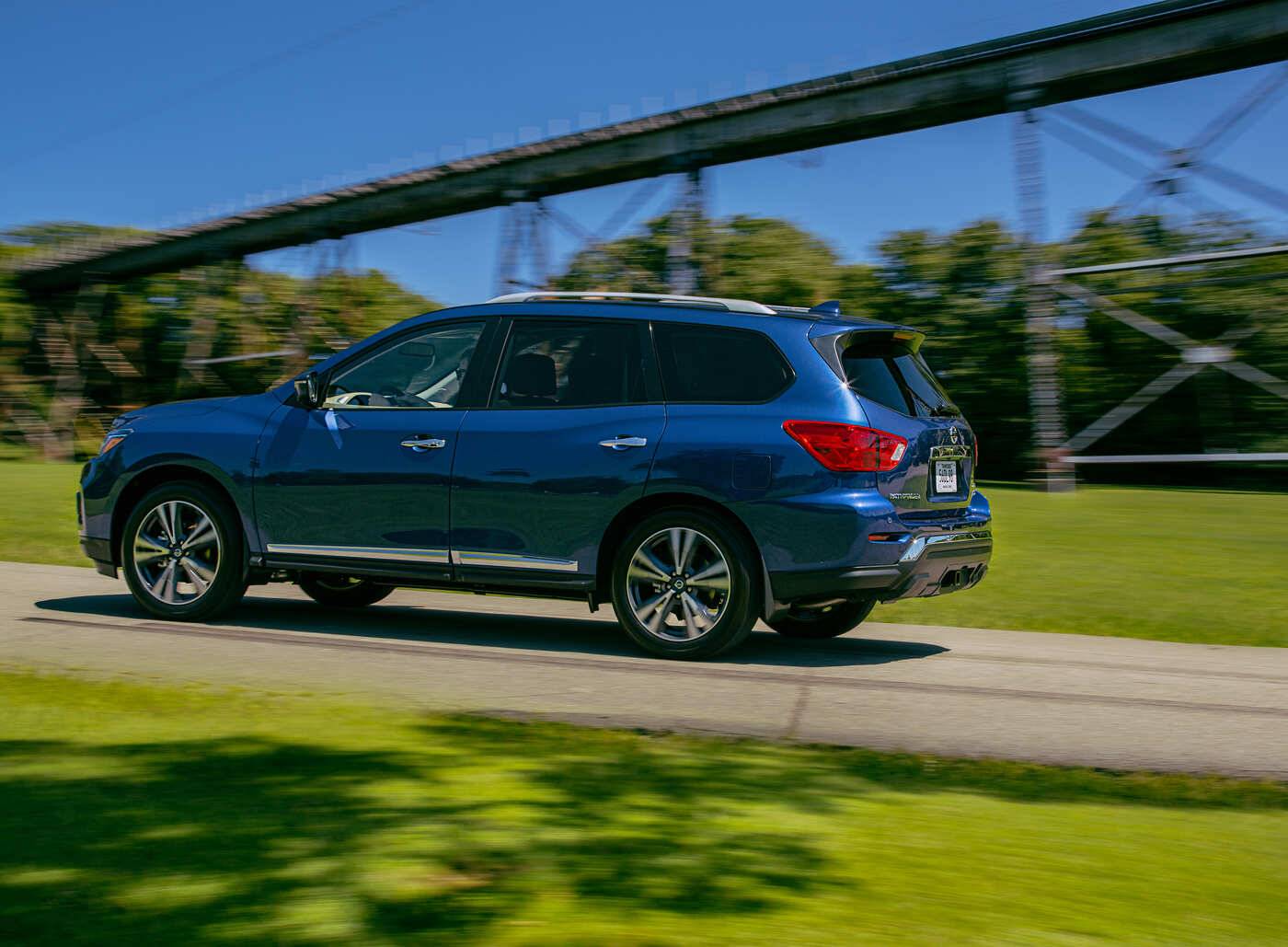2020 Nissan Pathfinder Comparisons Reviews Pictures Truecar